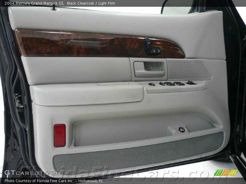 Black Clearcoat / Light Flint 2004 Mercury Grand Marquis GS