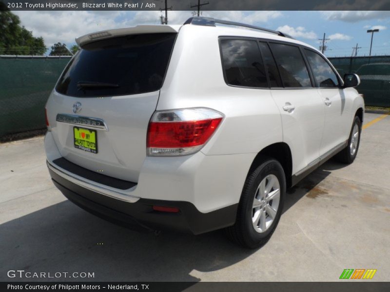 Blizzard White Pearl / Ash 2012 Toyota Highlander