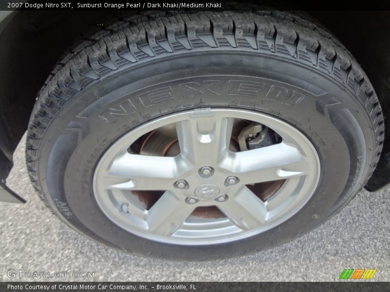 Sunburst Orange Pearl / Dark Khaki/Medium Khaki 2007 Dodge Nitro SXT