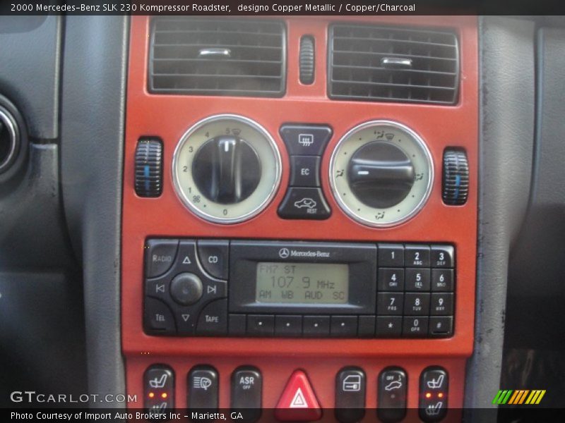 Controls of 2000 SLK 230 Kompressor Roadster