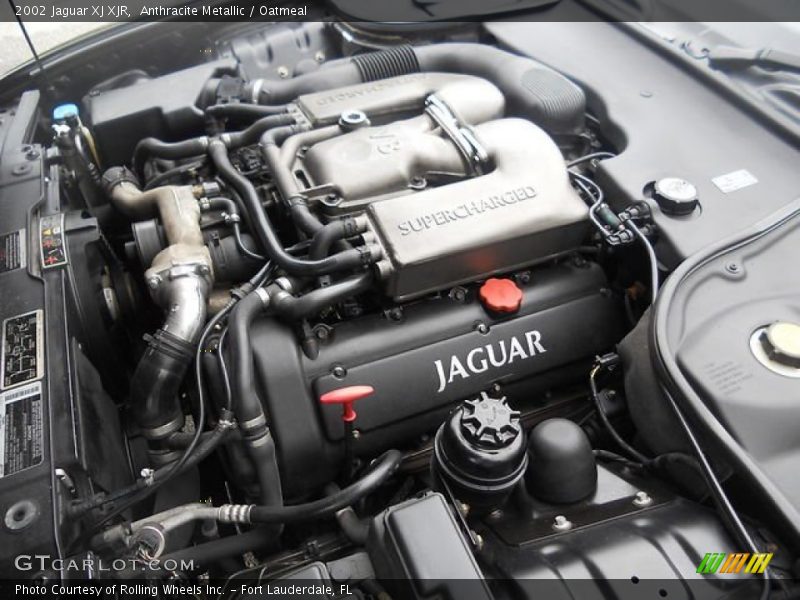  2002 XJ XJR Engine - 4.0 Liter Supercharged DOHC 32-Valve V8