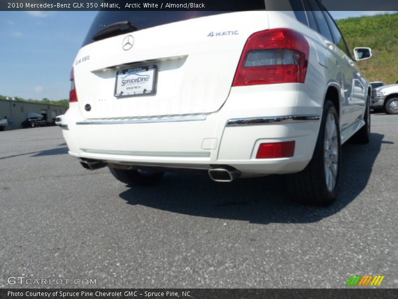 Arctic White / Almond/Black 2010 Mercedes-Benz GLK 350 4Matic