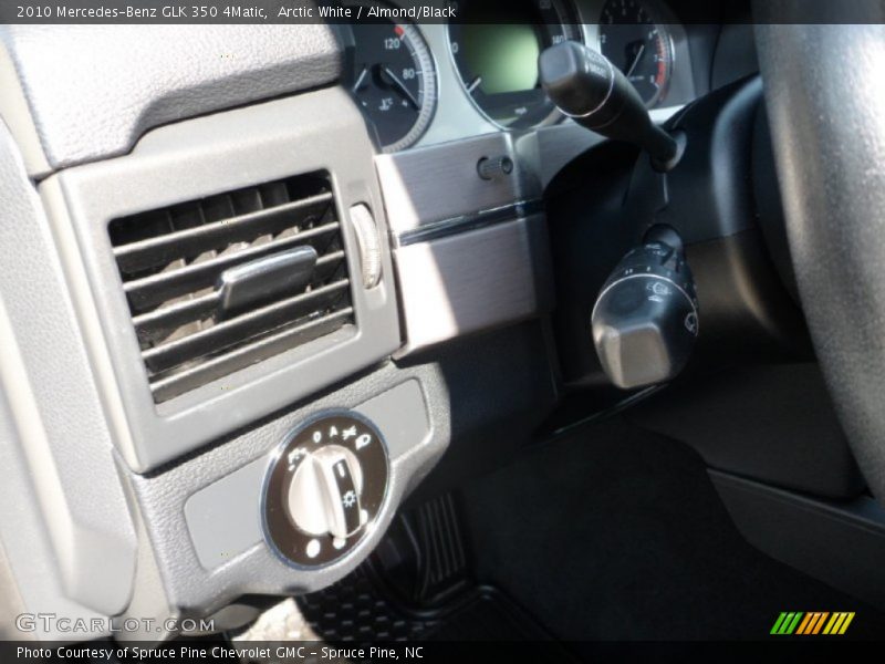 Arctic White / Almond/Black 2010 Mercedes-Benz GLK 350 4Matic