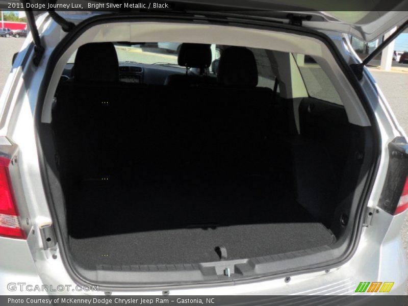 Bright Silver Metallic / Black 2011 Dodge Journey Lux
