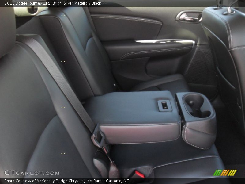 Bright Silver Metallic / Black 2011 Dodge Journey Lux