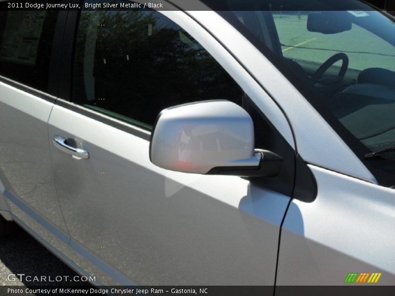 Bright Silver Metallic / Black 2011 Dodge Journey Lux