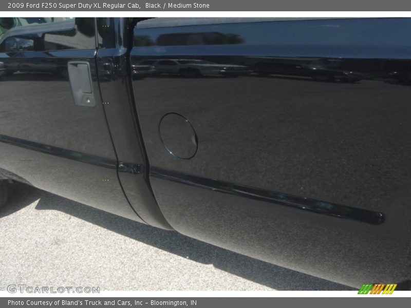 Black / Medium Stone 2009 Ford F250 Super Duty XL Regular Cab