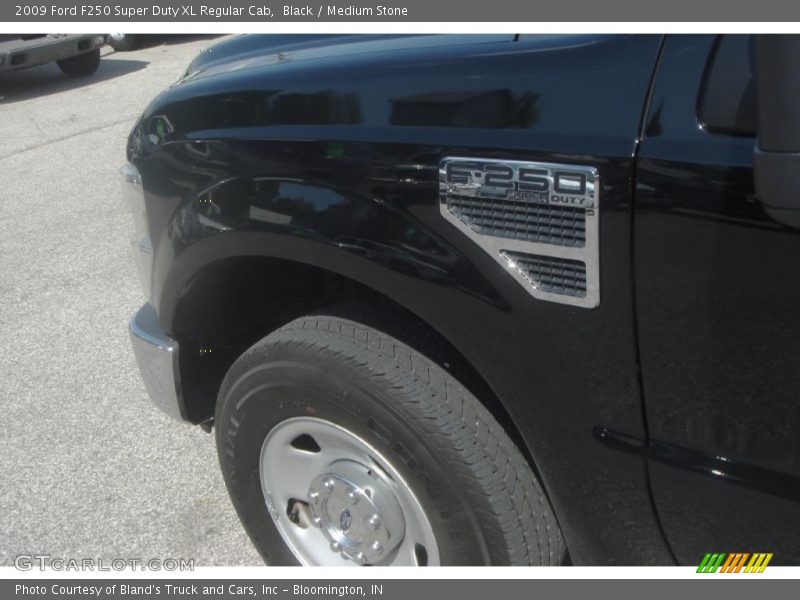 Black / Medium Stone 2009 Ford F250 Super Duty XL Regular Cab