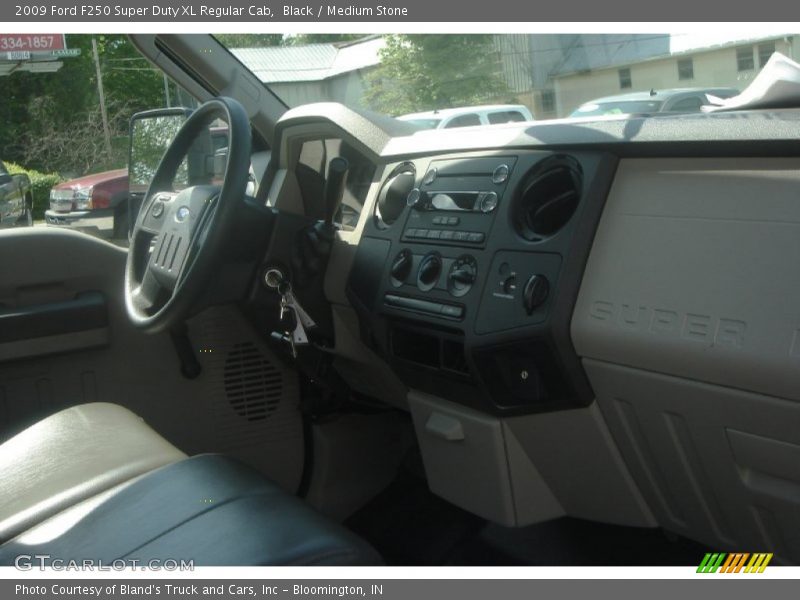 Black / Medium Stone 2009 Ford F250 Super Duty XL Regular Cab