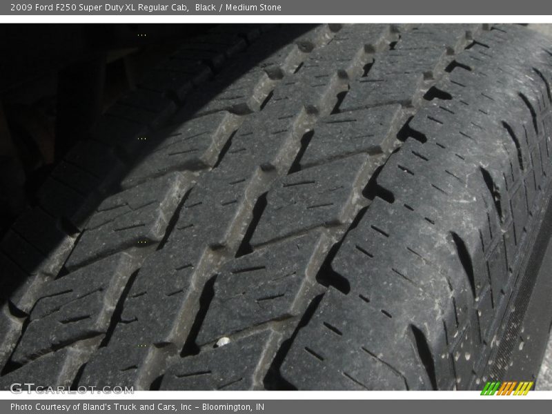 Black / Medium Stone 2009 Ford F250 Super Duty XL Regular Cab