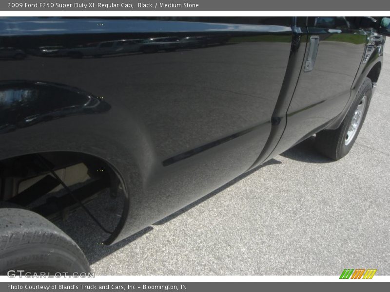 Black / Medium Stone 2009 Ford F250 Super Duty XL Regular Cab