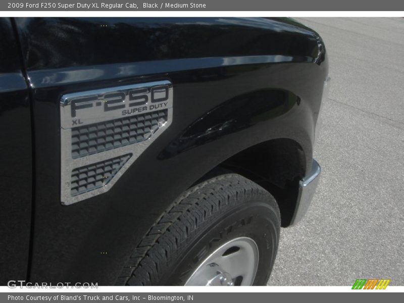 Black / Medium Stone 2009 Ford F250 Super Duty XL Regular Cab