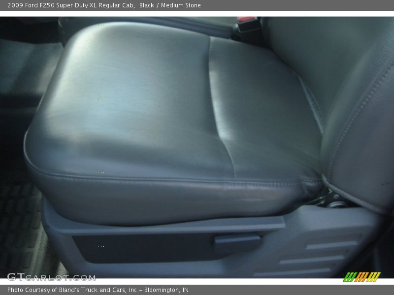 Black / Medium Stone 2009 Ford F250 Super Duty XL Regular Cab