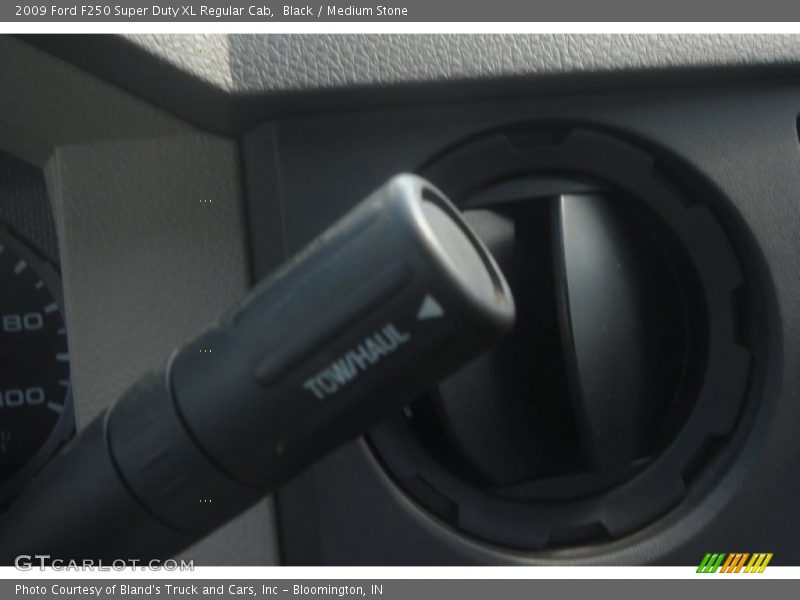 Black / Medium Stone 2009 Ford F250 Super Duty XL Regular Cab
