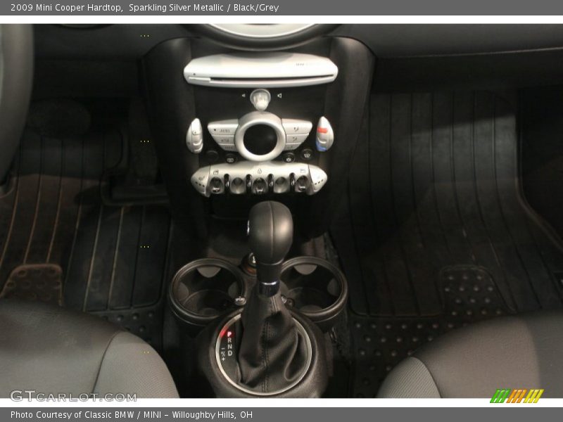 Sparkling Silver Metallic / Black/Grey 2009 Mini Cooper Hardtop