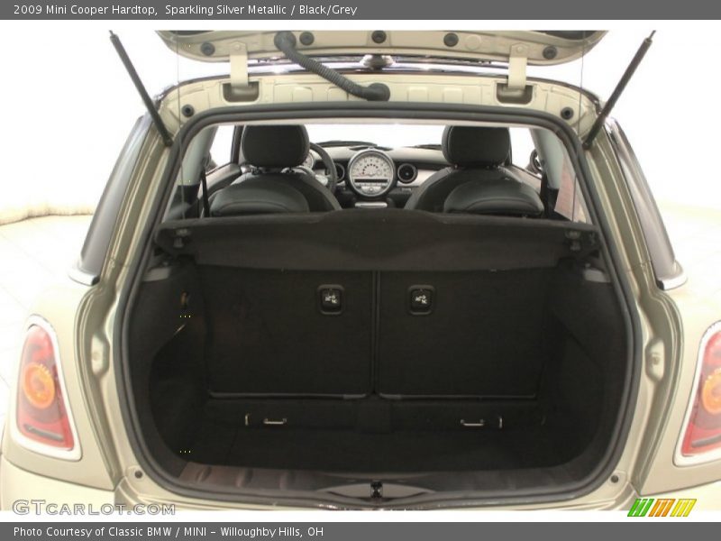 Sparkling Silver Metallic / Black/Grey 2009 Mini Cooper Hardtop