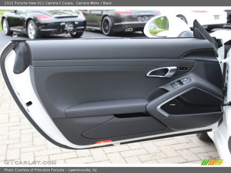 Door Panel of 2012 New 911 Carrera S Coupe