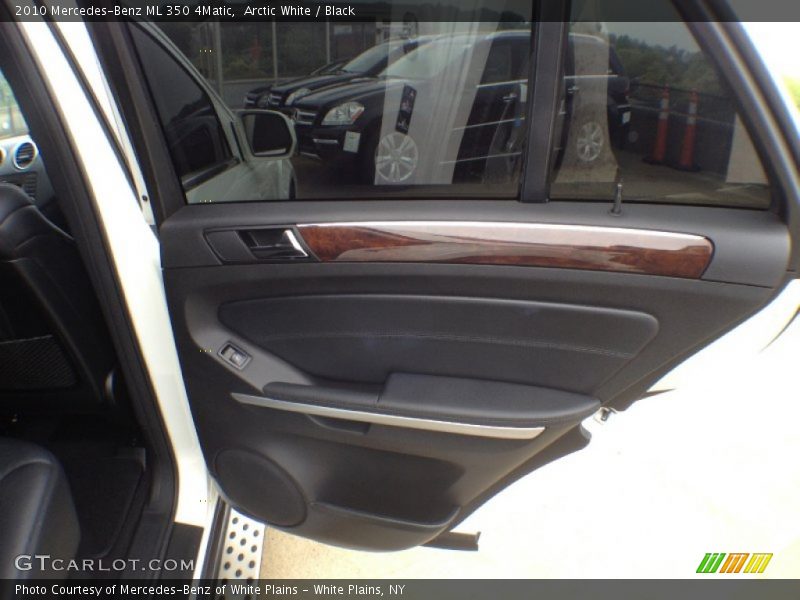 Arctic White / Black 2010 Mercedes-Benz ML 350 4Matic