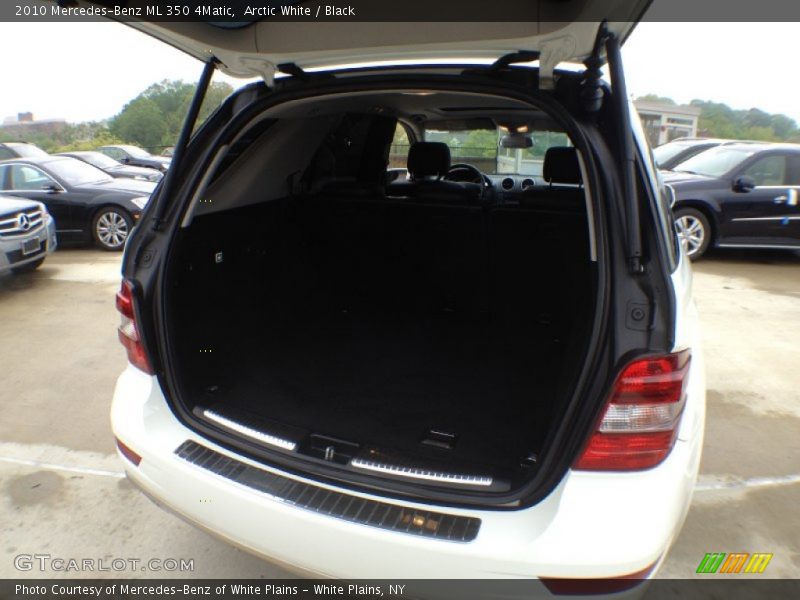 Arctic White / Black 2010 Mercedes-Benz ML 350 4Matic