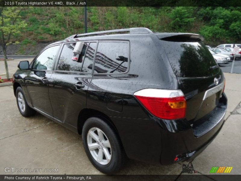 Black / Ash 2010 Toyota Highlander V6 4WD