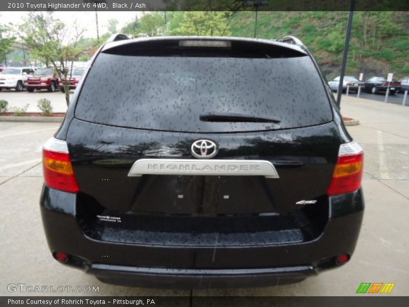 Black / Ash 2010 Toyota Highlander V6 4WD