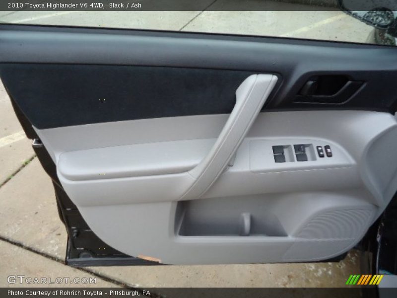 Black / Ash 2010 Toyota Highlander V6 4WD