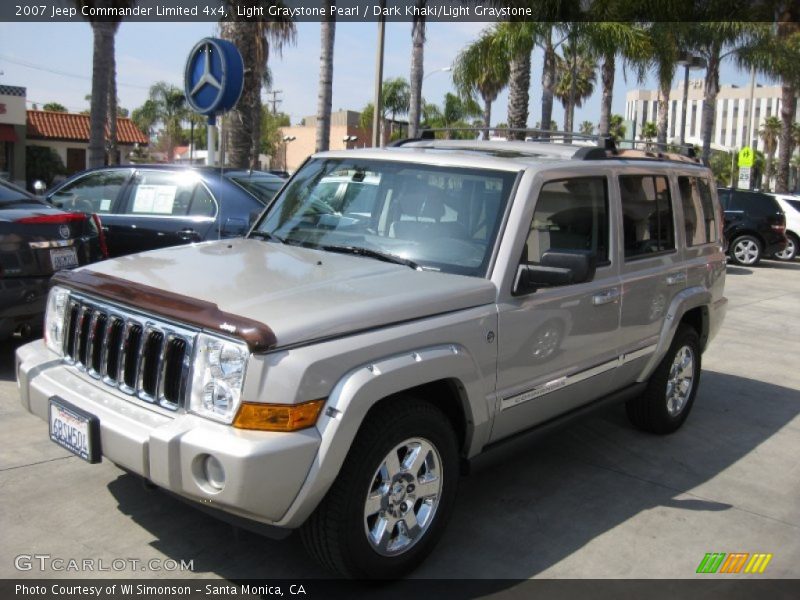 Light Graystone Pearl / Dark Khaki/Light Graystone 2007 Jeep Commander Limited 4x4