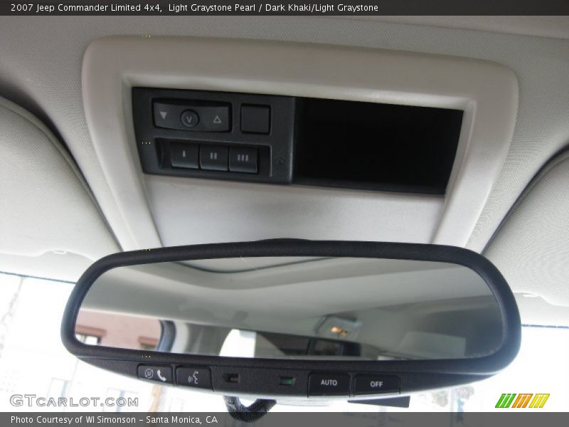 Light Graystone Pearl / Dark Khaki/Light Graystone 2007 Jeep Commander Limited 4x4