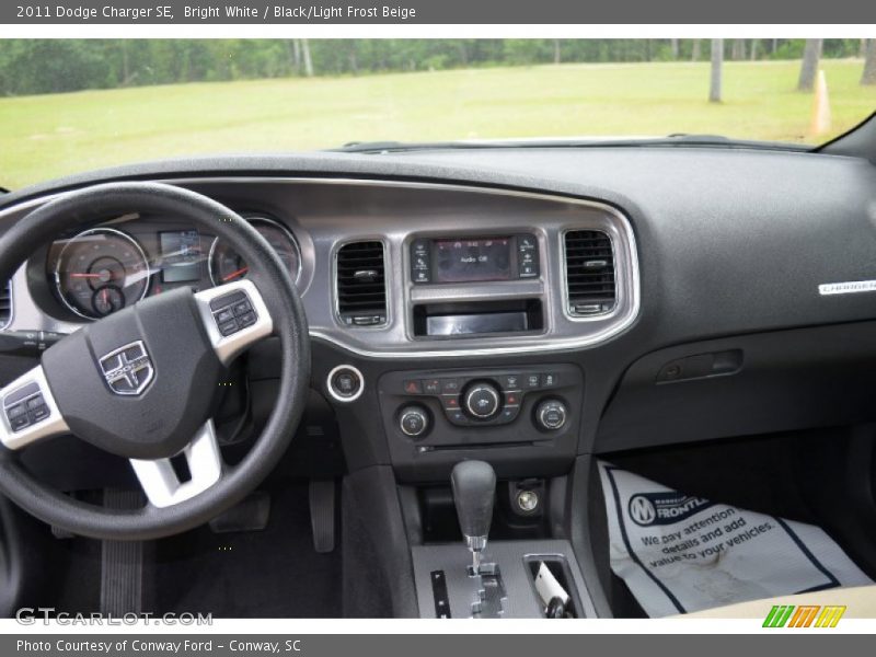 Bright White / Black/Light Frost Beige 2011 Dodge Charger SE