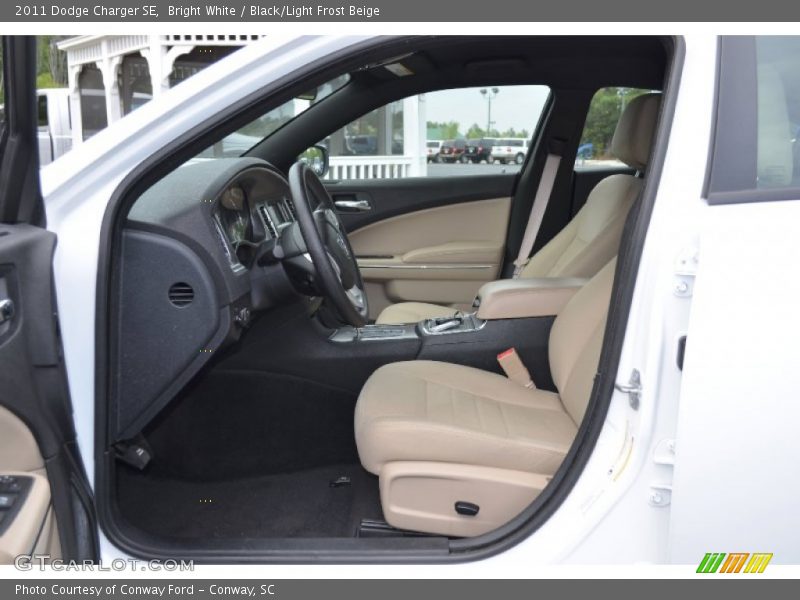 Bright White / Black/Light Frost Beige 2011 Dodge Charger SE