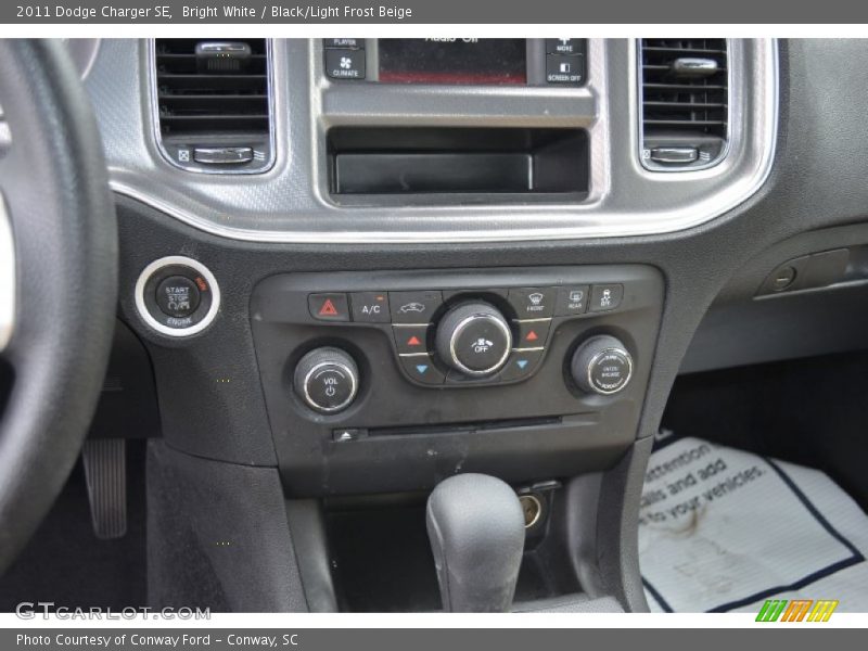Bright White / Black/Light Frost Beige 2011 Dodge Charger SE