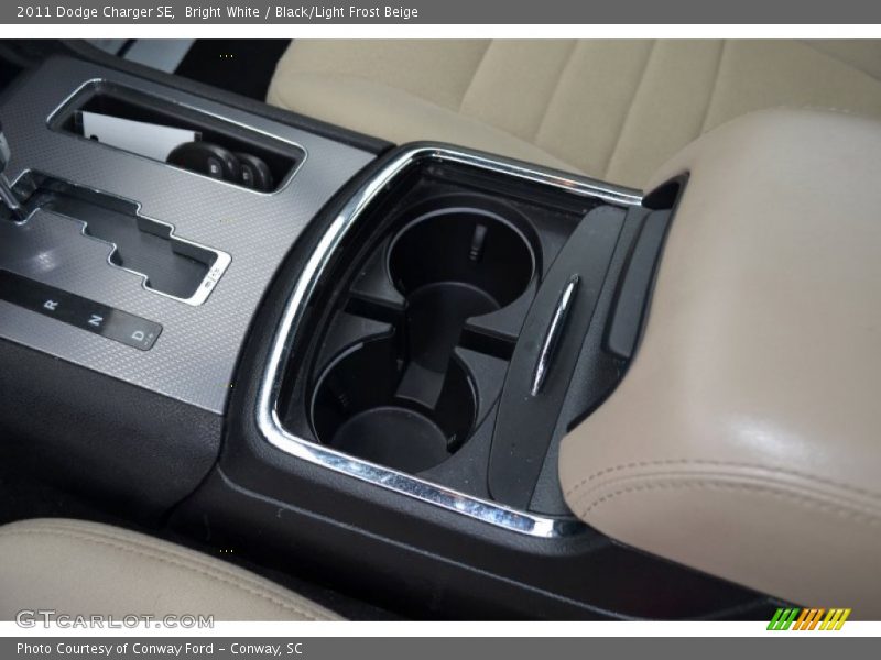 Bright White / Black/Light Frost Beige 2011 Dodge Charger SE