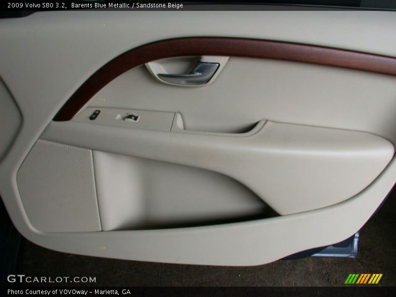 Barents Blue Metallic / Sandstone Beige 2009 Volvo S80 3.2