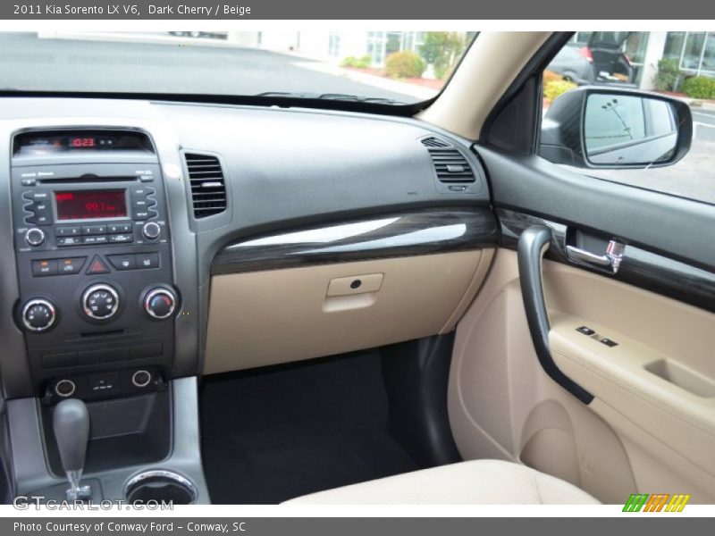 Dark Cherry / Beige 2011 Kia Sorento LX V6