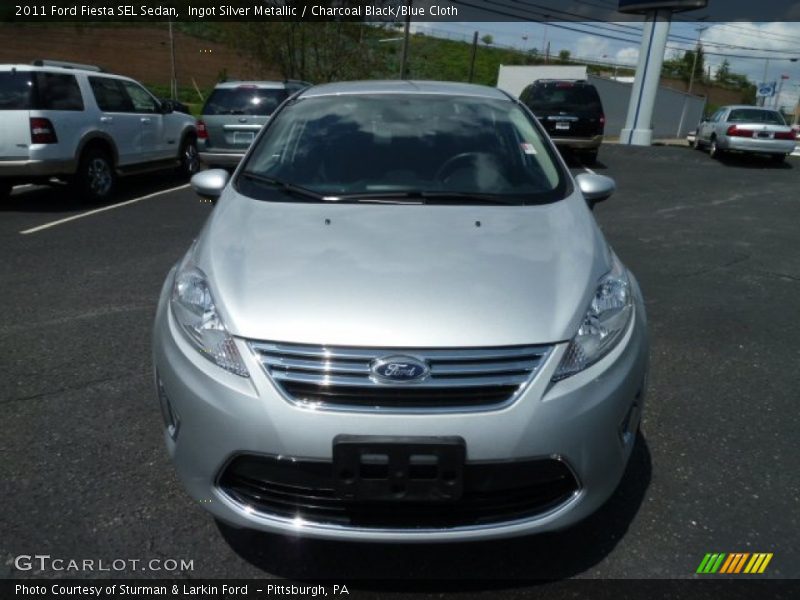 Ingot Silver Metallic / Charcoal Black/Blue Cloth 2011 Ford Fiesta SEL Sedan