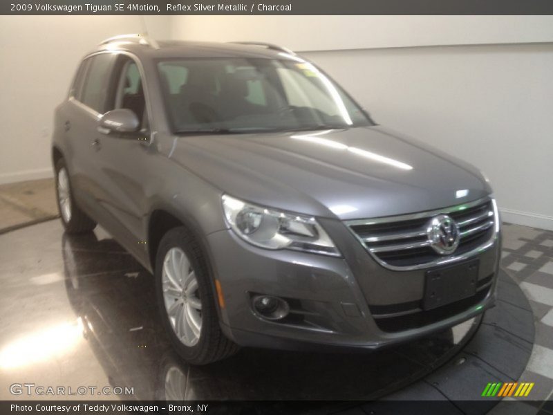 Reflex Silver Metallic / Charcoal 2009 Volkswagen Tiguan SE 4Motion