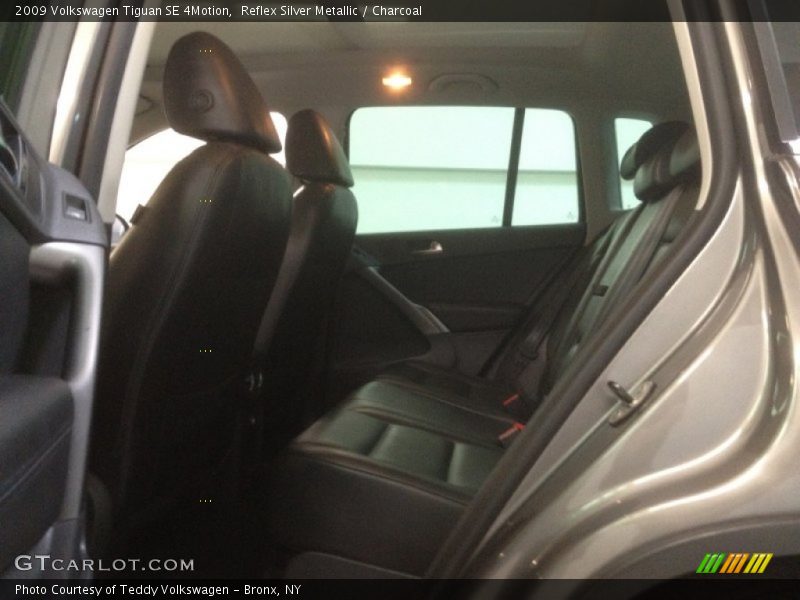 Reflex Silver Metallic / Charcoal 2009 Volkswagen Tiguan SE 4Motion
