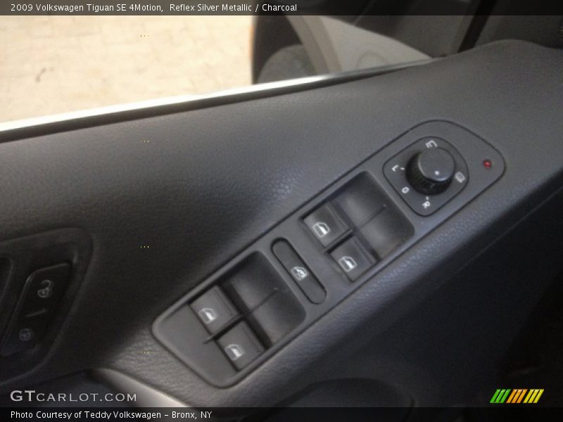 Reflex Silver Metallic / Charcoal 2009 Volkswagen Tiguan SE 4Motion
