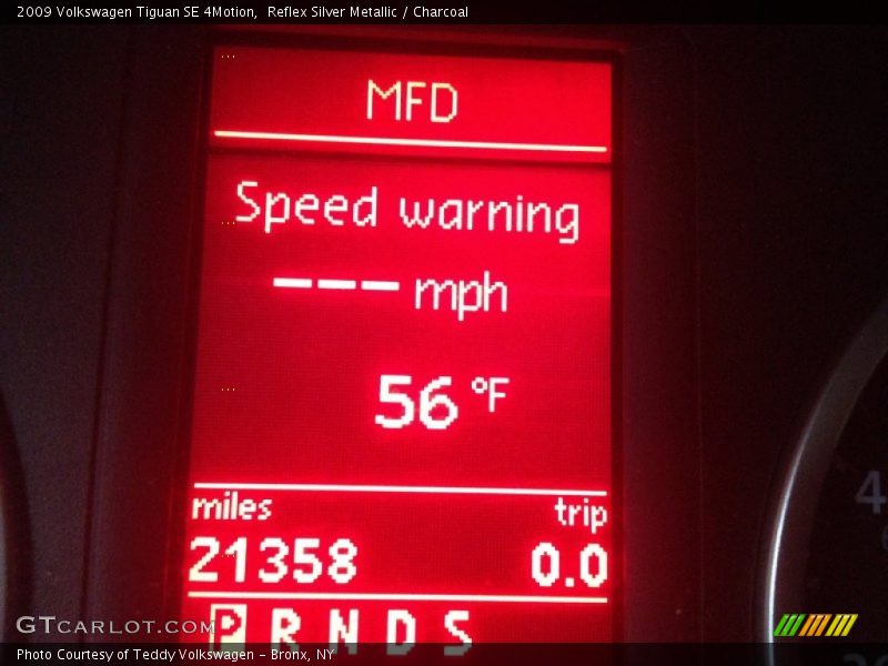 Reflex Silver Metallic / Charcoal 2009 Volkswagen Tiguan SE 4Motion