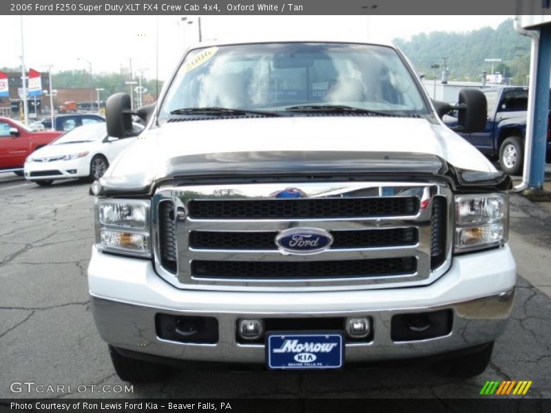 Oxford White / Tan 2006 Ford F250 Super Duty XLT FX4 Crew Cab 4x4