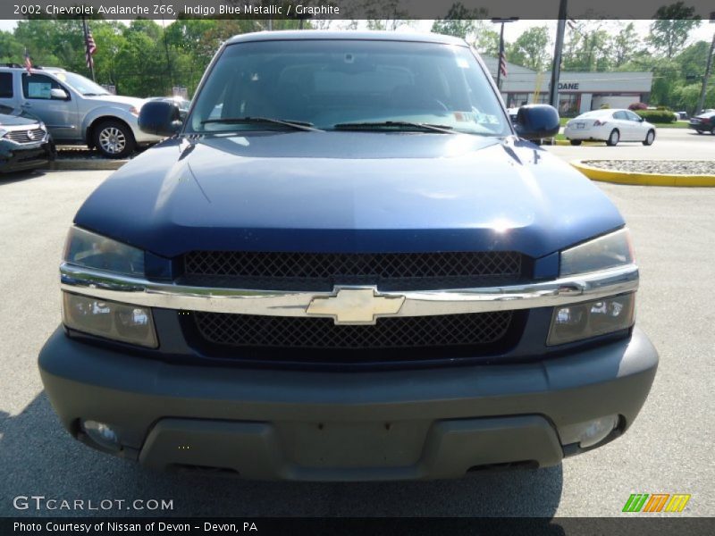 Indigo Blue Metallic / Graphite 2002 Chevrolet Avalanche Z66