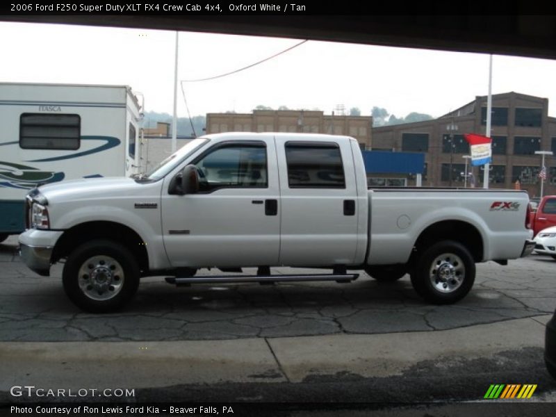 Oxford White / Tan 2006 Ford F250 Super Duty XLT FX4 Crew Cab 4x4