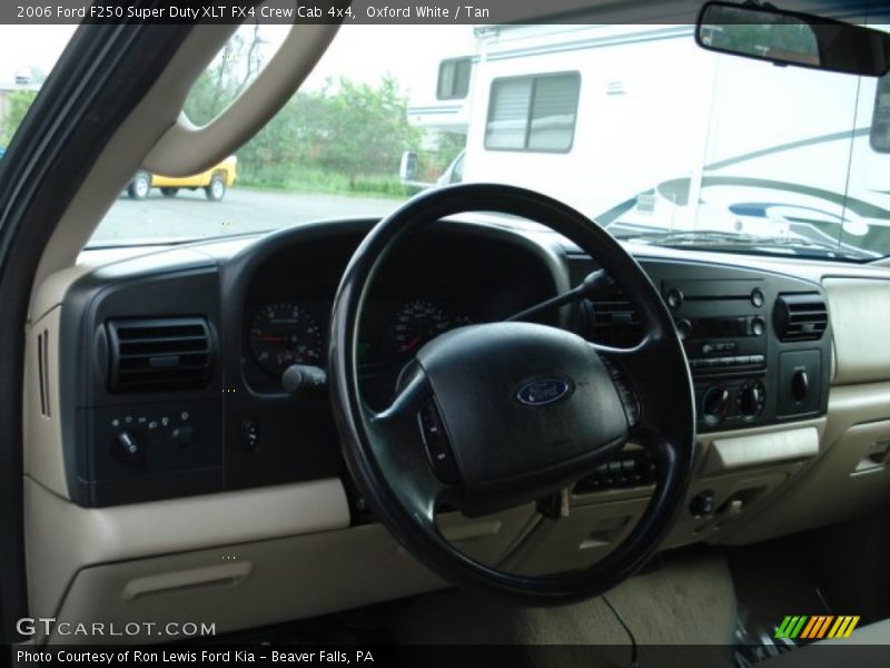 Oxford White / Tan 2006 Ford F250 Super Duty XLT FX4 Crew Cab 4x4