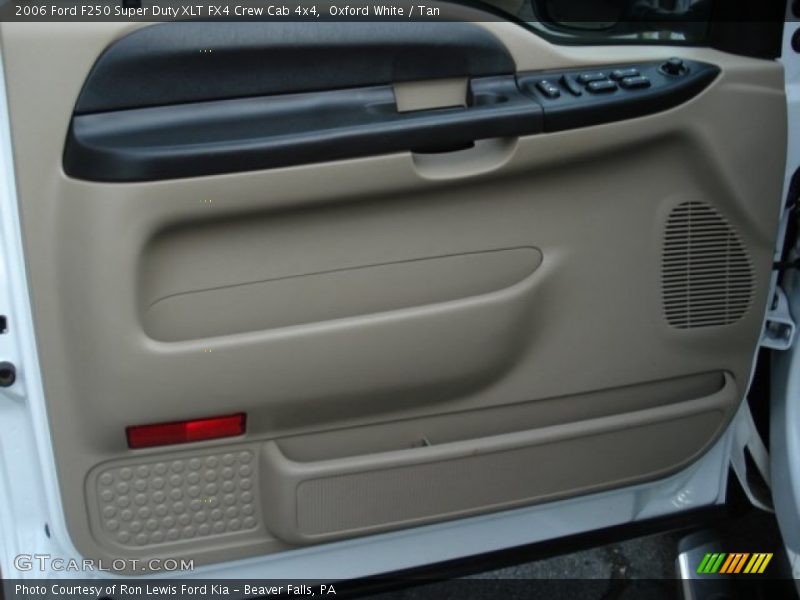 Oxford White / Tan 2006 Ford F250 Super Duty XLT FX4 Crew Cab 4x4