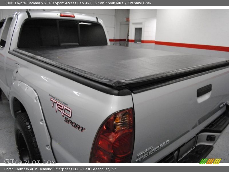 Silver Streak Mica / Graphite Gray 2006 Toyota Tacoma V6 TRD Sport Access Cab 4x4