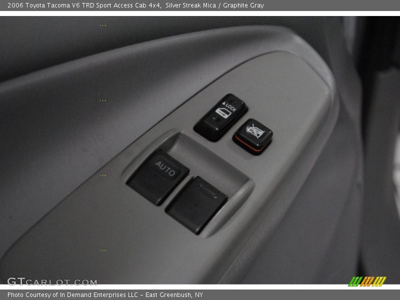 Silver Streak Mica / Graphite Gray 2006 Toyota Tacoma V6 TRD Sport Access Cab 4x4