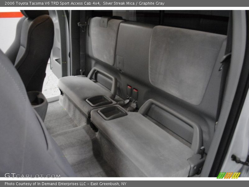 Silver Streak Mica / Graphite Gray 2006 Toyota Tacoma V6 TRD Sport Access Cab 4x4
