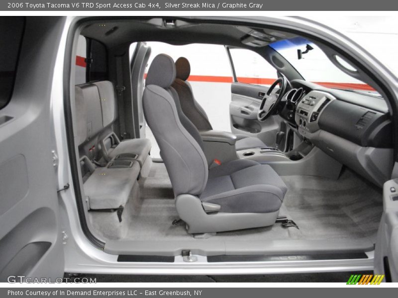 Silver Streak Mica / Graphite Gray 2006 Toyota Tacoma V6 TRD Sport Access Cab 4x4