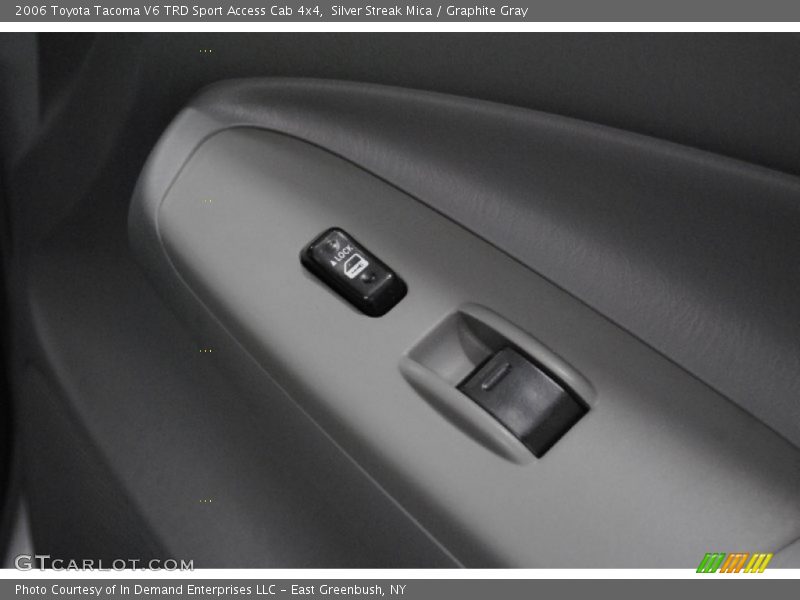 Silver Streak Mica / Graphite Gray 2006 Toyota Tacoma V6 TRD Sport Access Cab 4x4