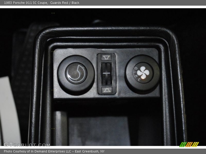 Controls of 1983 911 SC Coupe